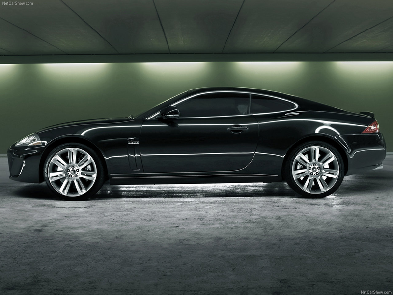 Illustration for article titled 2010 Jaguar XKR: 510 HP Pussycat Kills Even Faster